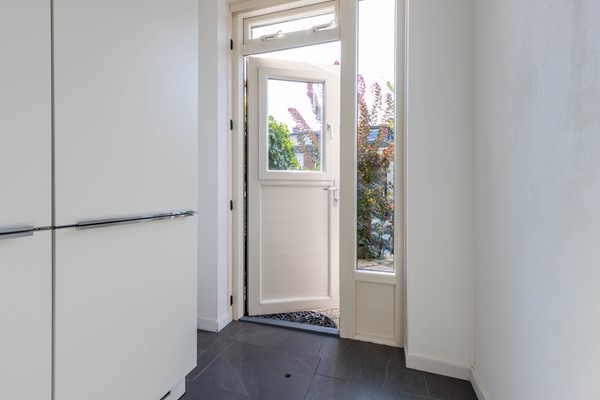 Medium property photo - Anna van Saksenstraat 16, 2351 RL Leiderdorp